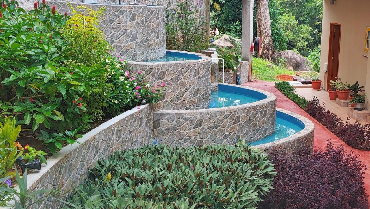 Mountain View Hotel La Digue  Extérieur photo