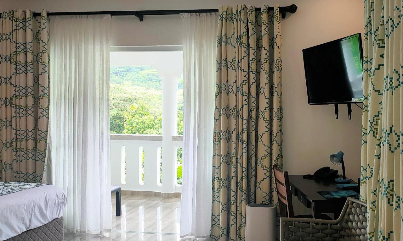 Mountain View Hotel La Digue  Extérieur photo