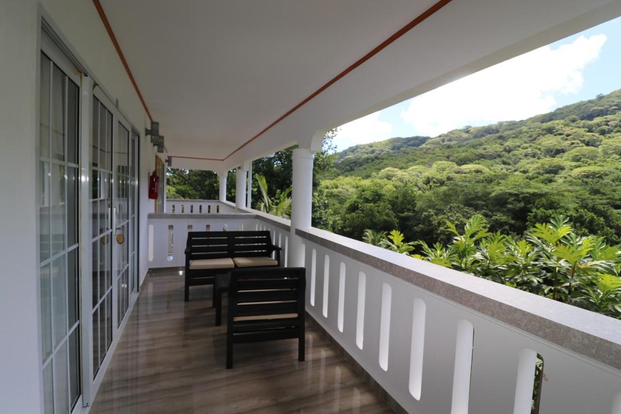 Mountain View Hotel La Digue  Extérieur photo