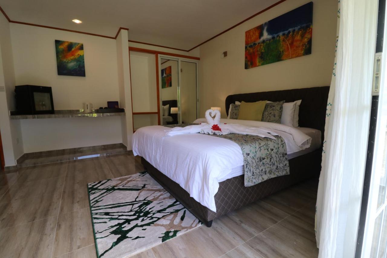 Mountain View Hotel La Digue  Extérieur photo