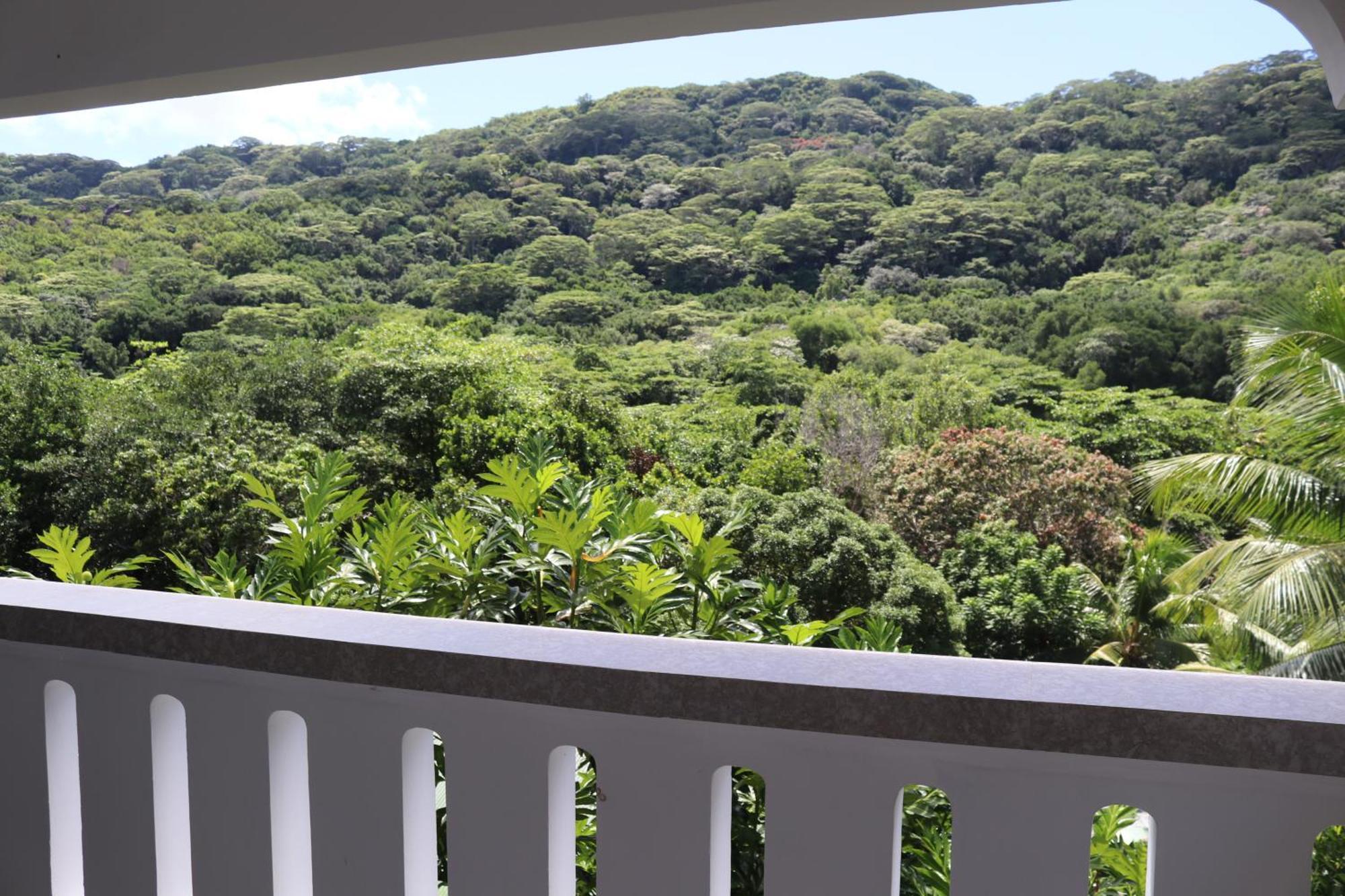 Mountain View Hotel La Digue  Extérieur photo